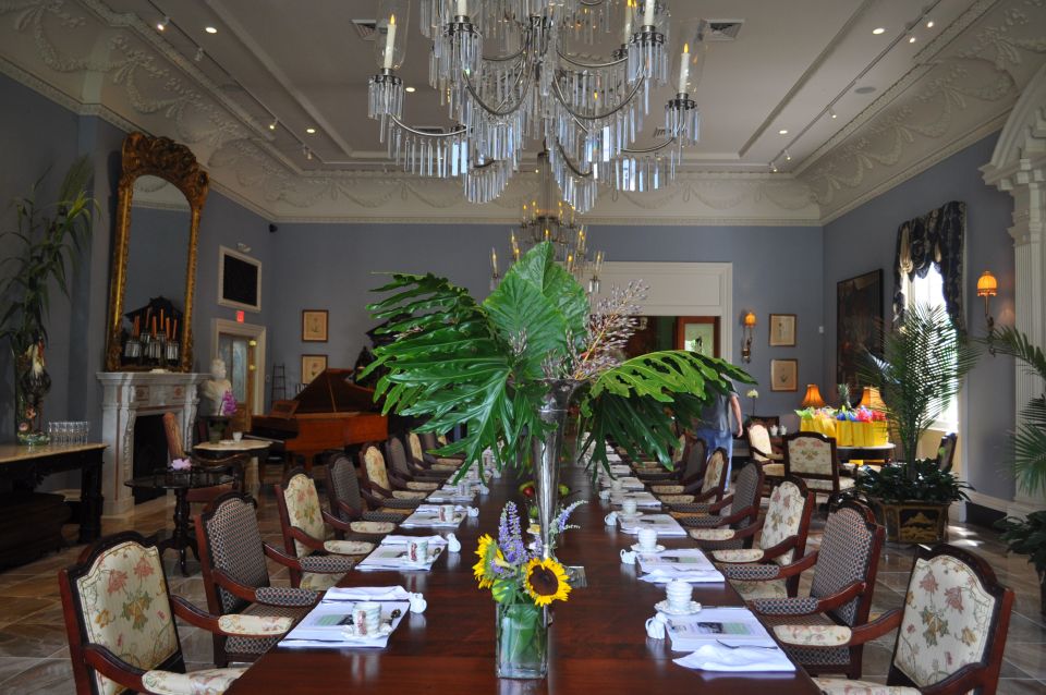 New Orleans: Houmas House Plantation Tour - Amenities and Dining