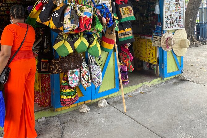 Private Tour Souvenir Shopping in Montego Bay - Review Highlights