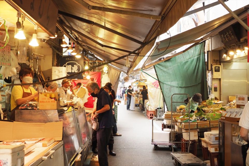 Tokyo: Tsukiji Market Guided Tour & Sushi-Making Experience - Sushi-Making Experience