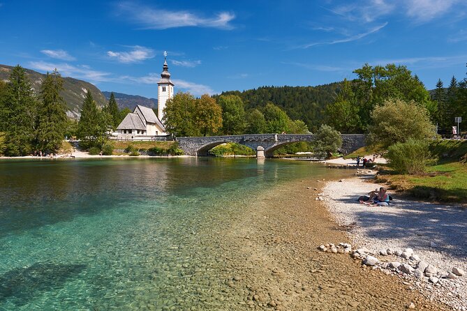 8-Hour Lake Bled, Lake Bohinj and Waterfall Savica Tour - Getting to the Meeting Point