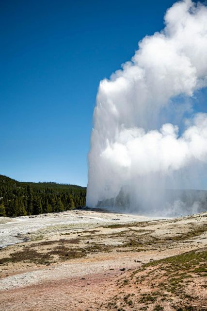 From Salt Lake City: 3-Day Yellowstone Wildlife Adventure - Visiting the Great Salt Lake