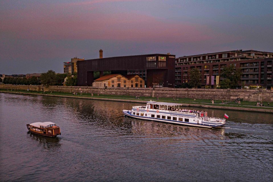 Krakow: Private Traditional Gondola Cruise - Booking and Reservations