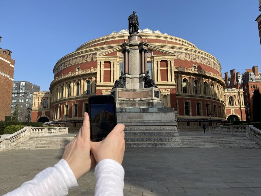 London: Queen Highlights Walking Tour - Important Information