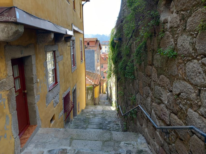 Porto Historic Centre: Private Walking Tour & Cathedral - Important Information