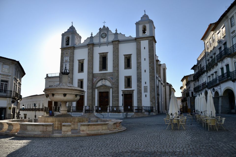 Secrets of Évora, a Self-Guided Interactive Discovery Game - Exploring the UNESCO Heritage Site