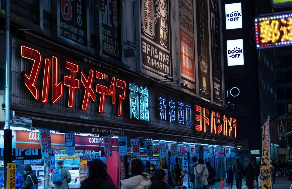 Shinjuku Night Tour + Cinematic Video Shooting Service - Availability