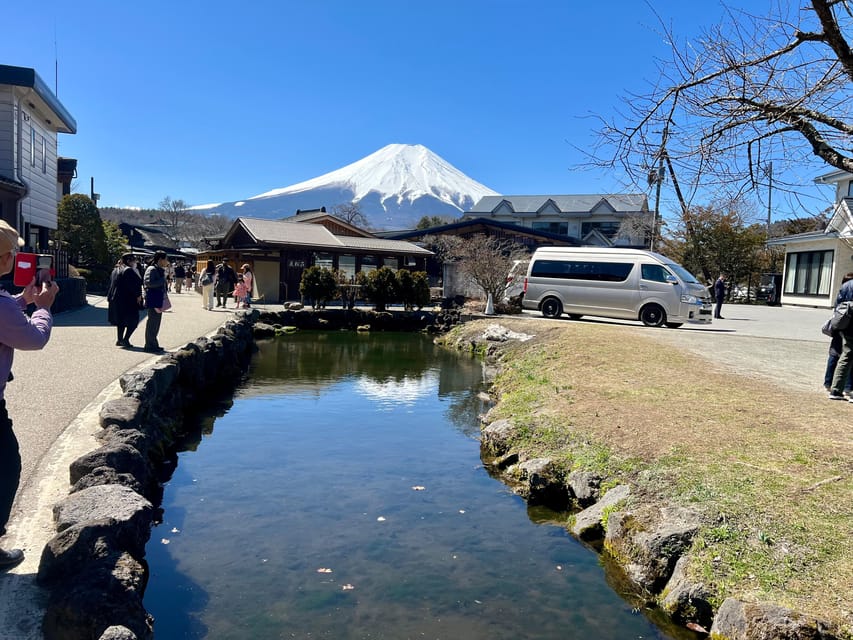 Tokyo:Private Mt Fuji Sightseeing Tour in Luxury Landcruiser - Additional Features