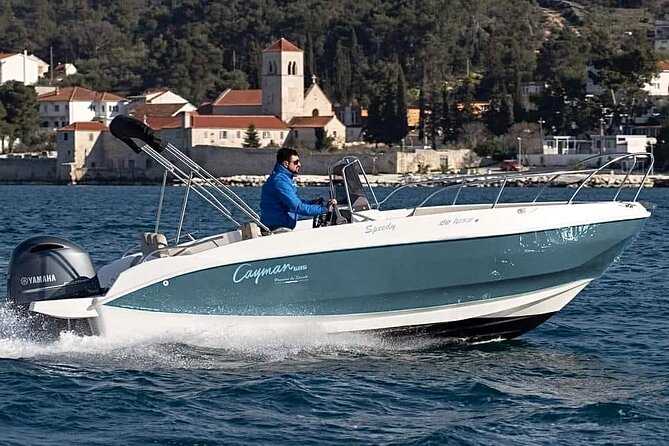 Boat Rental on the Amalfi Coast, With or Without a Skipper - About the Boat Rental