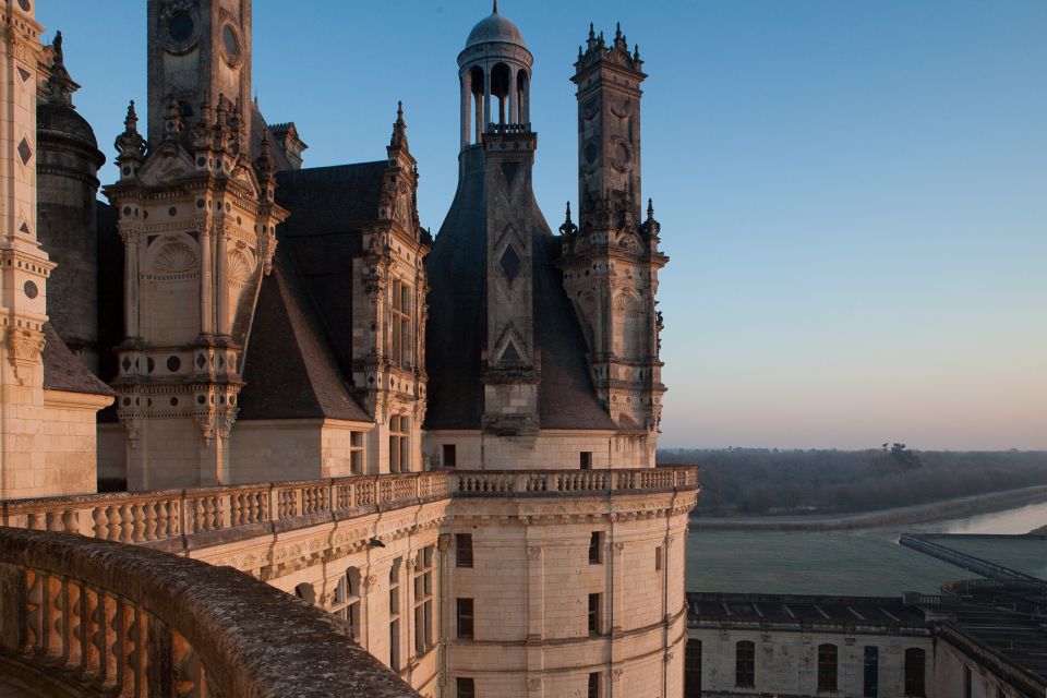 Paris: Loire Valley Chambord Castle, Wine Tasting & Lunch - Highlights of the Tour