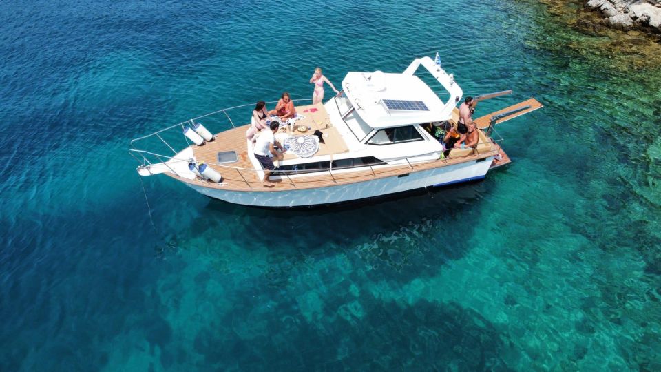 Sun & Sea Vip Cruises / Private Luxury Boat Trips - Corfu Old Fortress Itinerary