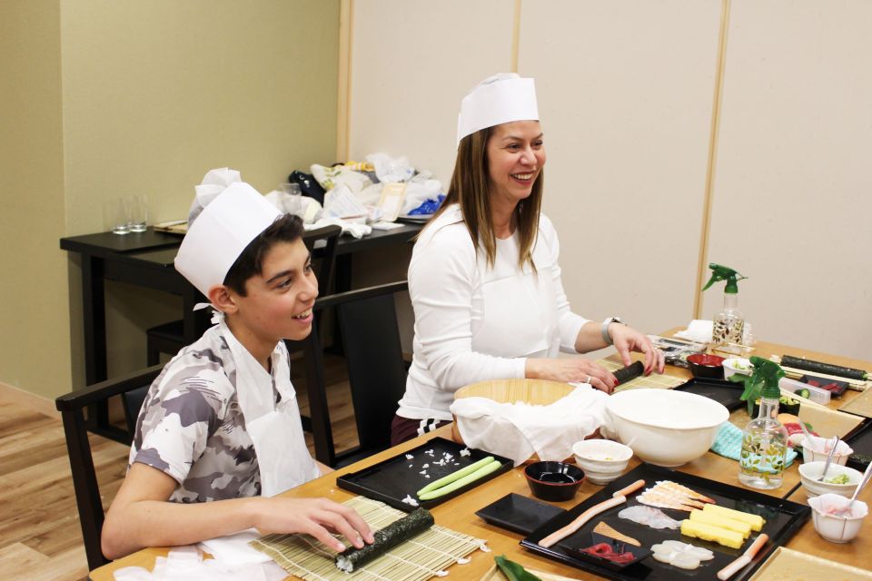 Tokyo: Tsukiji Market Guided Tour & Sushi-Making Experience - Meeting Point and Access