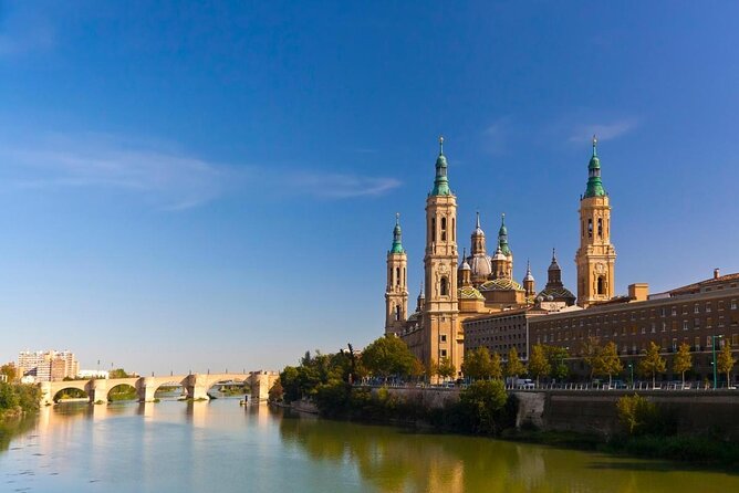 Zaragoza Scavenger Hunt and Sights Self-Guided Tour - Solve Riddles and Clues