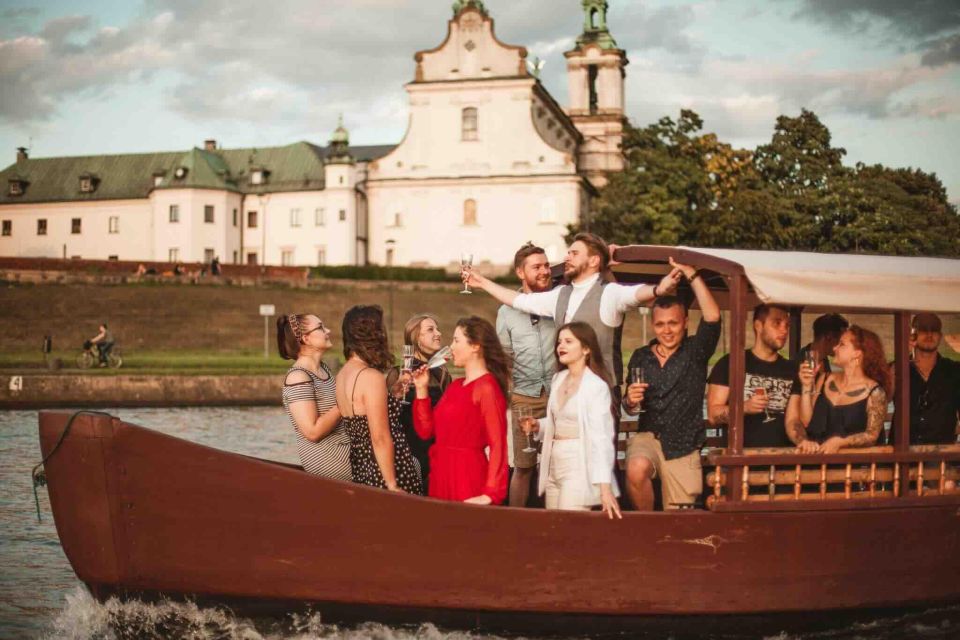 Krakow: Private Traditional Gondola Cruise - Additional Tips and Considerations