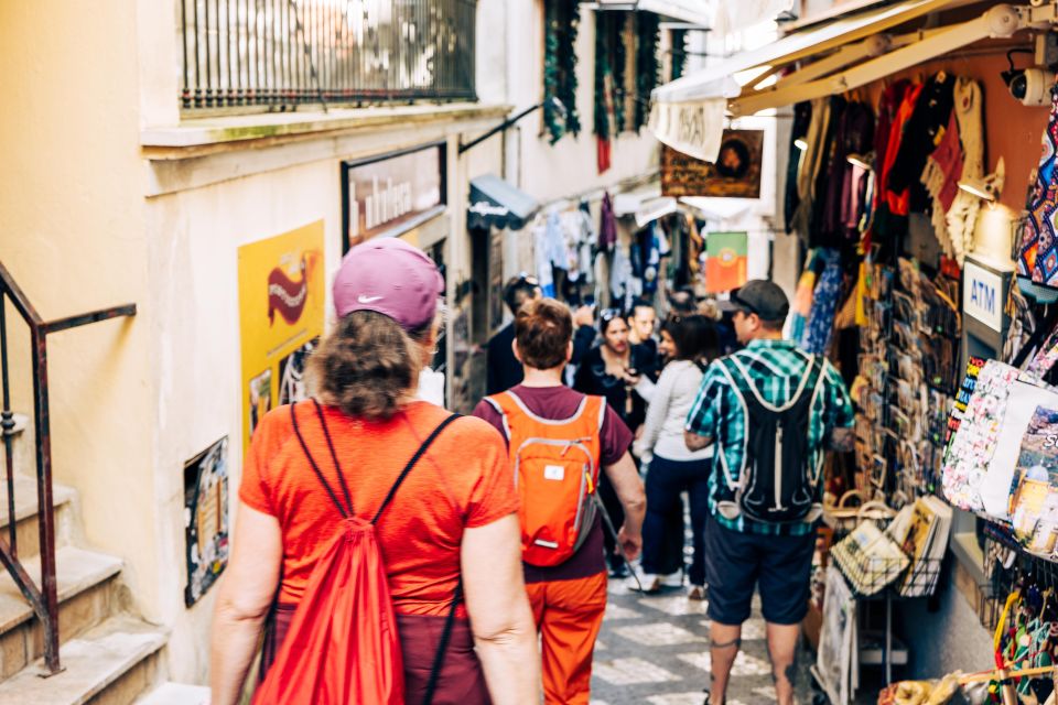 Pena Palace, Moorish Castle,Quinta Ad Regaleira:Walking Tour - Return to Meeting Point