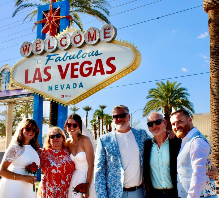 1.5 Hr Las Vegas Strip Limo Tour With Champagne and Photos - Tour Itinerary