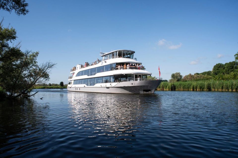 Biesbosch: Boat Cruise Through National Park - Tour Guide and Language Options