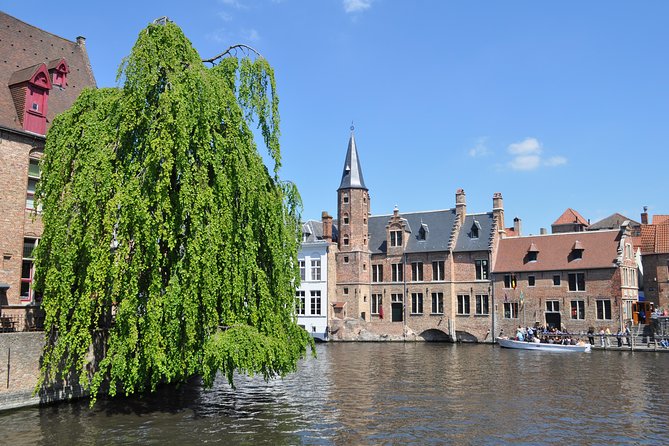 Bruges by Bike, Secret Corners, Street Art and Chocolate! - Cancellation Policy and Logistics