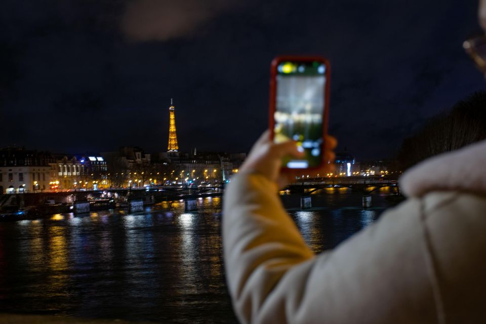 Paris by Night: a Walking Tour Through the City of Lights - Essential Tour Inclusions and Exclusions