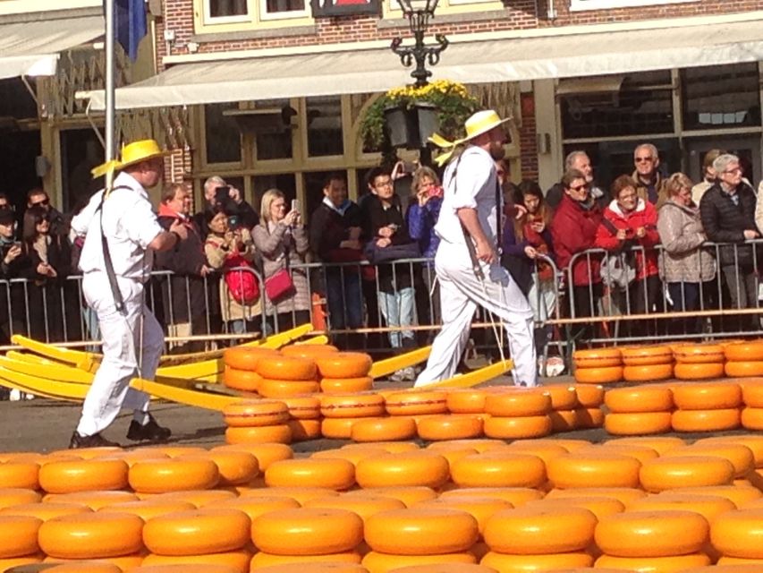 Small Group Alkmaar Cheese Market and City Tour *English* - Explore Alkmaars City Center