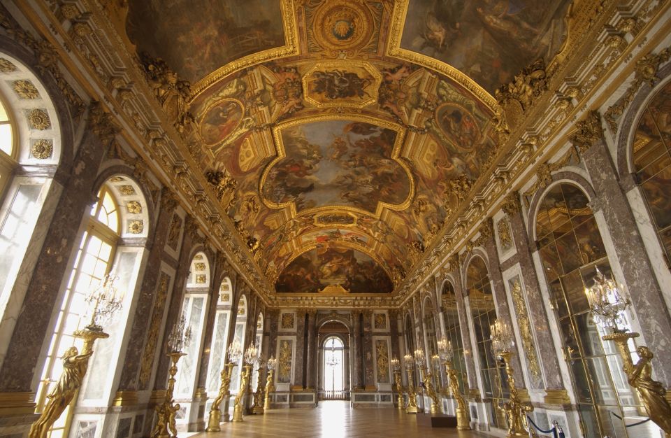 Versailles: Skip-The-Line Day Tour & Transfer From Paris - Exploring Versailles Beauty