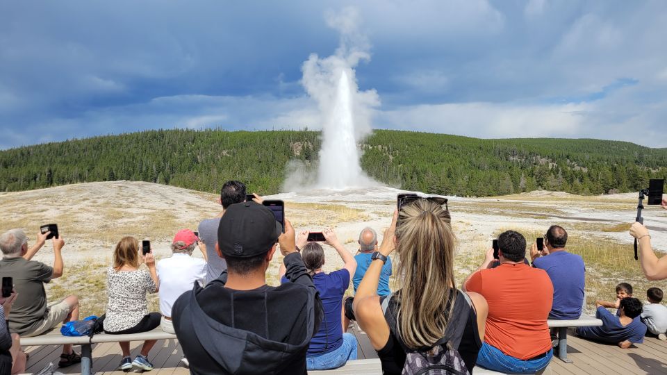 Yellowstone National Park Private Day Tour - Pickup and Drop-off Service