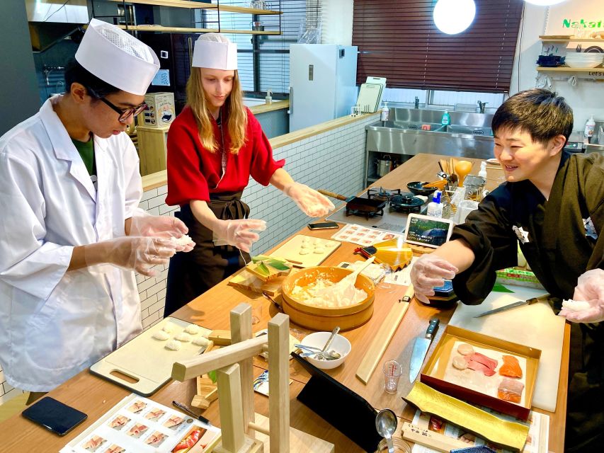 Kanazawa: Traditional Japanese & Sushi Cooking Classes - Key Points