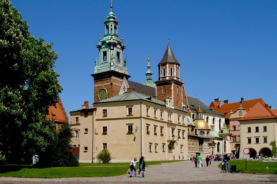 Krakow: Old Town, Wawel, and Wieliczka Salt Mine With Lunch - Key Points