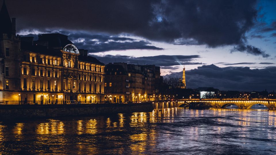 Paris by Night: a Walking Tour Through the City of Lights - Key Points