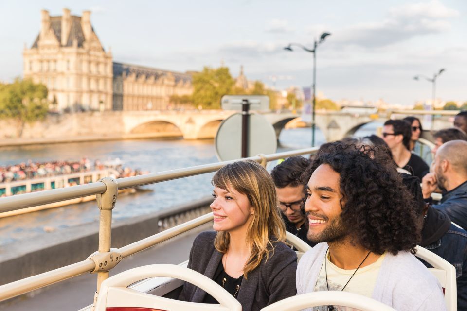 Paris: Hop-On Hop-Off Bus Tour With Self-Guided Walking Tour - Key Points