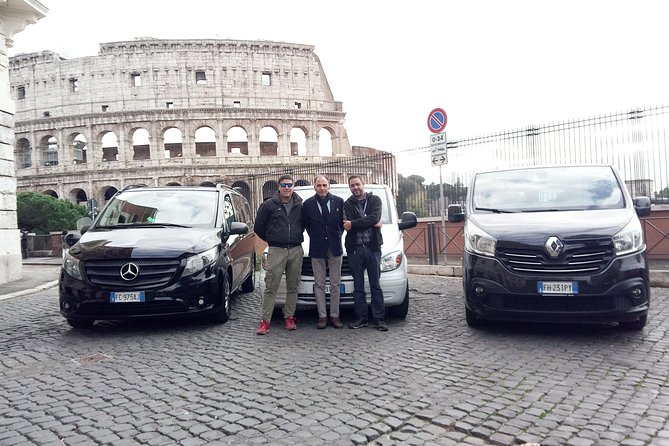 Tour in Rome in a Private Licensed Minivan - Key Points