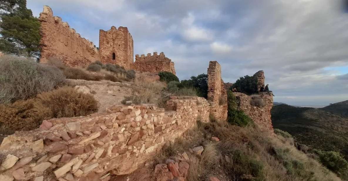 Valencia: Serra Castle Tour and Sunset - Key Points