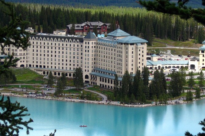 Airport Shuttle: Kootenay National Park <---> Calgary - Overview of Airport Shuttle Service