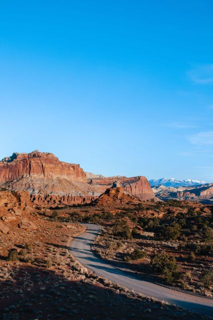 Capitol Reef: Small-Group Tour & Hike - Unique Landscape Exploration