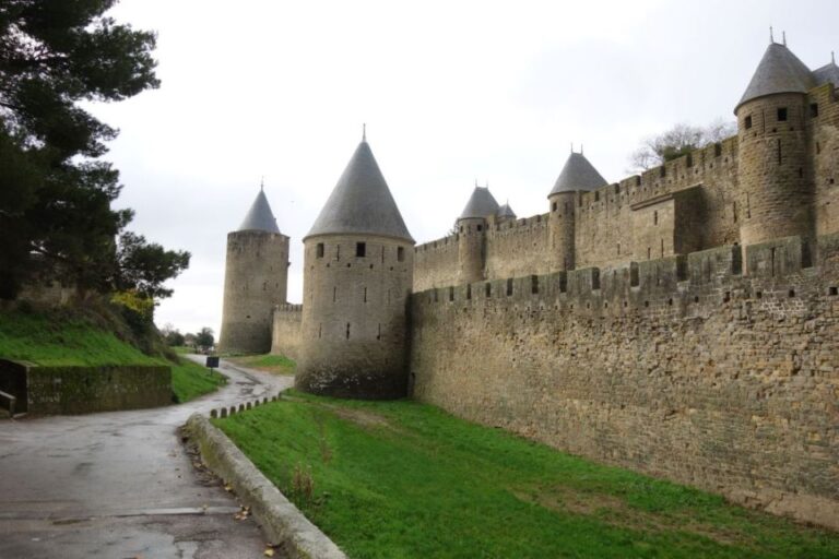 Carcassonne: Crusades History Tour With A Guide Carcassonne: A City Steeped In History