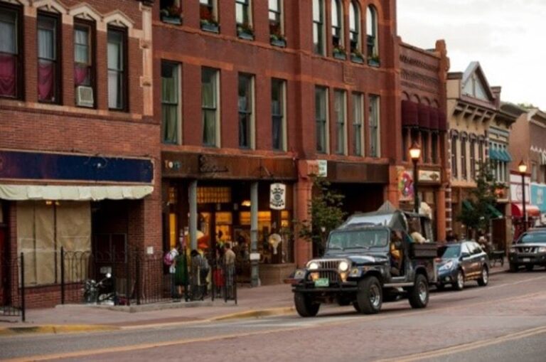 Colorado Springs: Garden Of The Gods And Foothills Jeep Tour Tour Overview