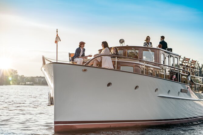 Evening Aperitif Tour Aboard the Motor Yacht Fitzgerald - Tour Overview