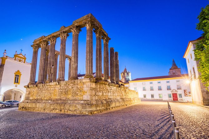 Evora and Monsaraz Private Tour From Lisbon - Tour Overview