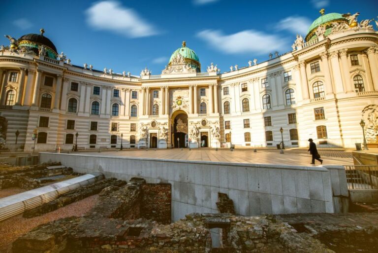 First Time In Vienna: Walking In App Audio (eng) Vienna State Opera And Hotel Sacher