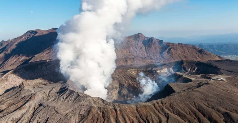 From Fukuoka: Day Trip To Kumamoto Castle, Mt.aso & Kurokawa Trip Overview And Pricing