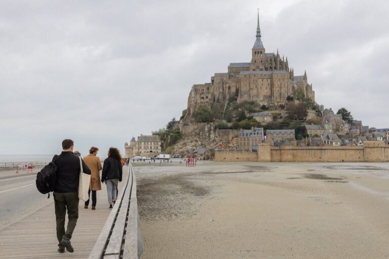 From Paris: Full Day Mont Saint Michel Guided Tour Tour Overview