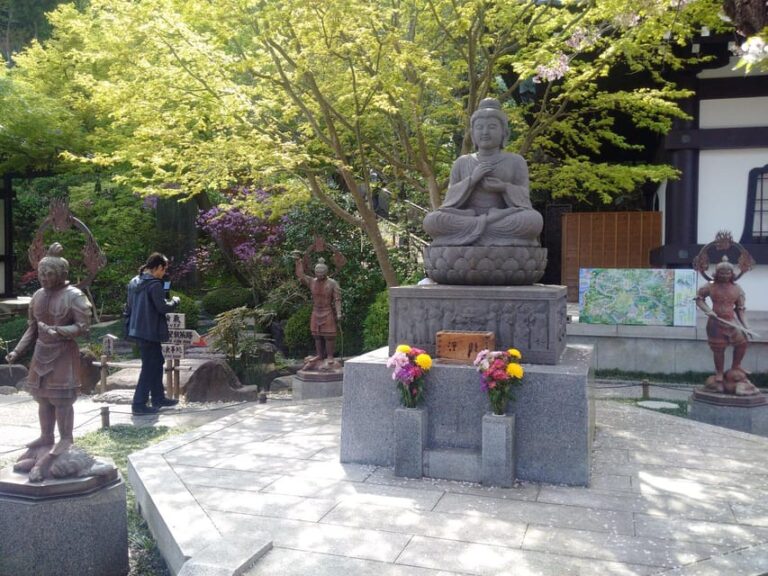 From Tokyo: Kamakura, Enoshima Private Day Tour Tour Overview And Pricing