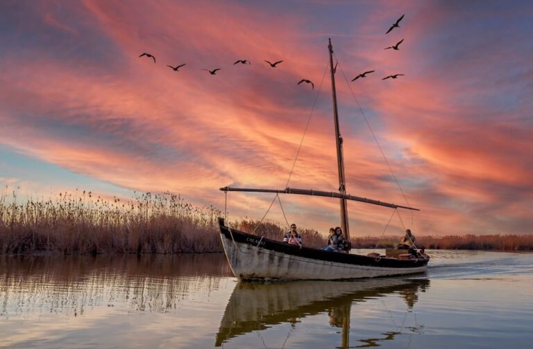 From Valencia: Cullera Old Town And Albufera Natural Park Discovering Culleras Charming Old Town