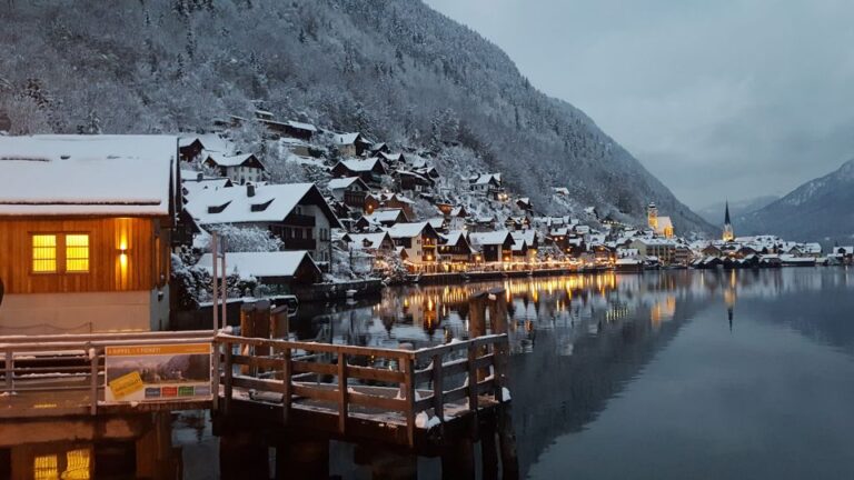 From Vienna: Hallstatt Guided Day Tour Explore Picturesque Salzkammergut Region