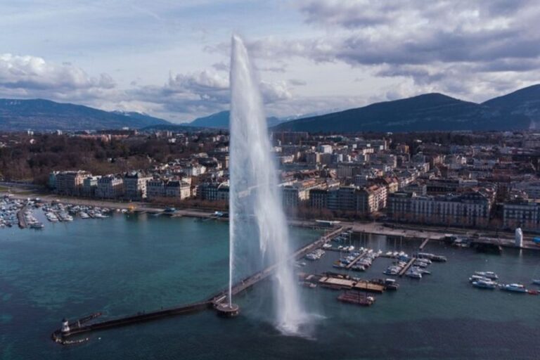 Geneva: Private Custom Tour With A Local Guide Exploring Genevas Main Highlights