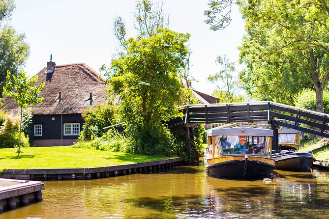 Giethoorn and Afsluitdijk Day Trip From Amsterdam With Boat Trip - Tour Overview