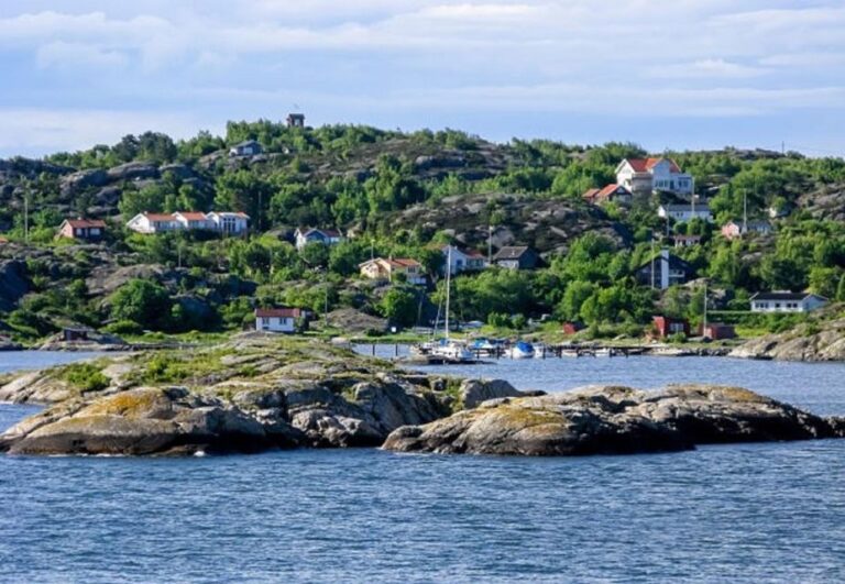 Gothenburg: Archipelago Cruise With Guide Exploring Gothenburg Archipelago