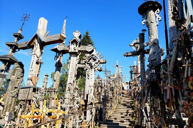 Hill of Crosses / 2 Countries in 1 Day - Tour Overview