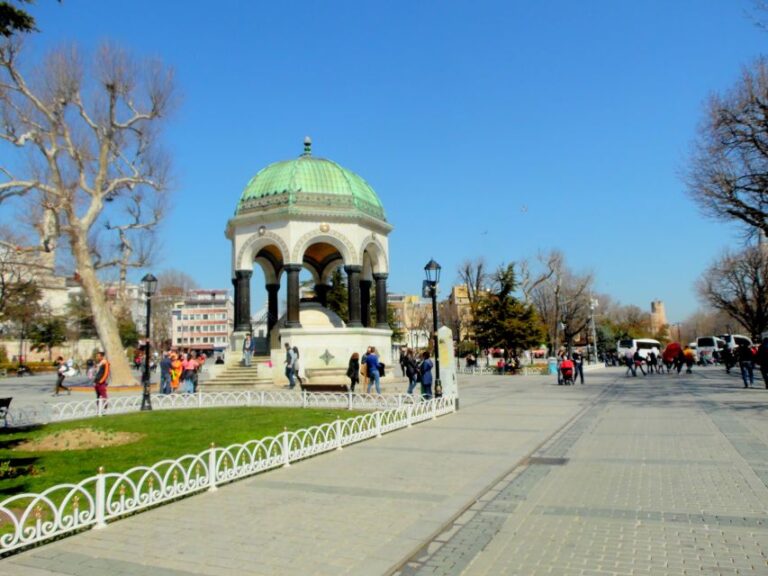 Istanbul: Half Day Morning Walking Tour Exploring Sultanahmet Old City