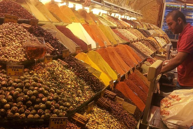 Istanbul Shore Excursion: Small-Group Bosphorus Cruise and Istanbul Egyptian Bazaar - Spice Bazaar Experience