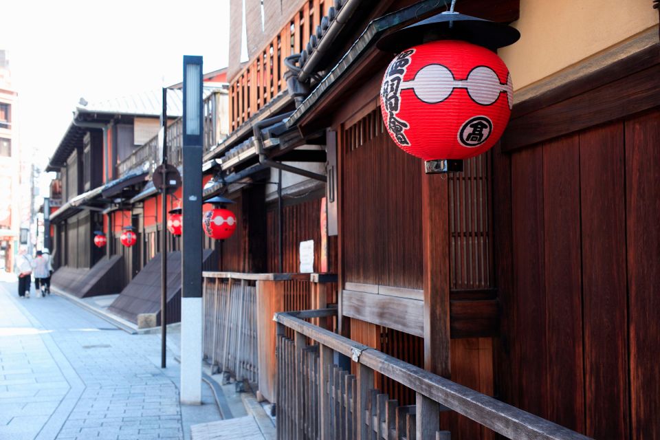 Kiyomizu Temple and Backstreet of Gion Half Day Group Tour - Tour Overview